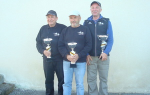 JJ ARNOUX/P.GAUTHIER/MICHEL REILHAC/ CHAMPIONS UFOLEP VETERANS